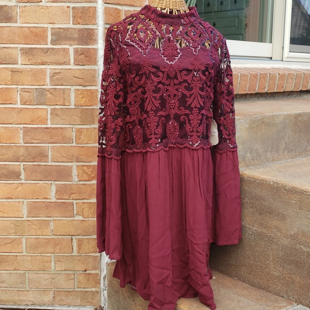 NWT Altar'd State Boho maroon top